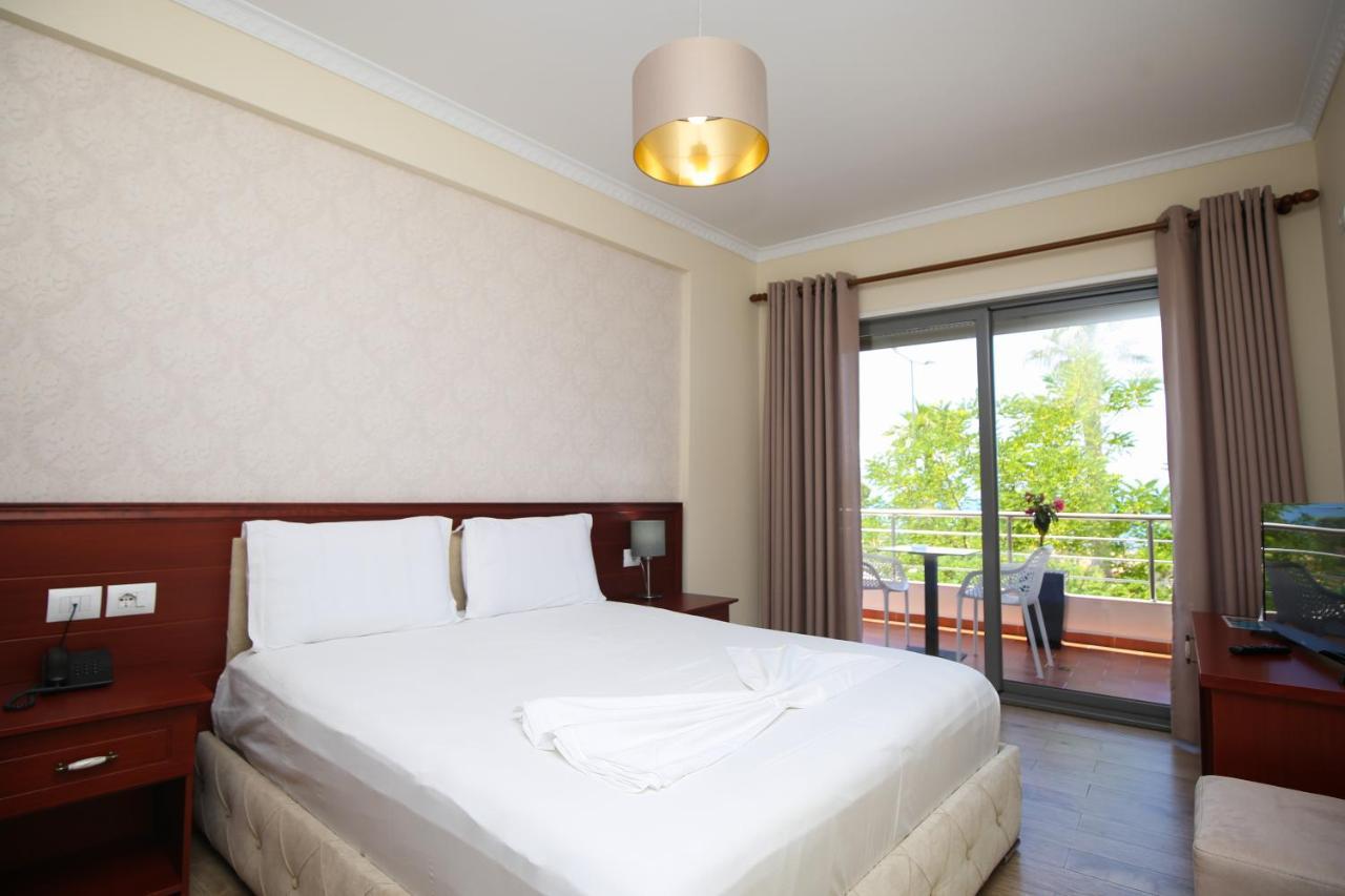 Vlorë Hotel Summer Stars מראה חיצוני תמונה